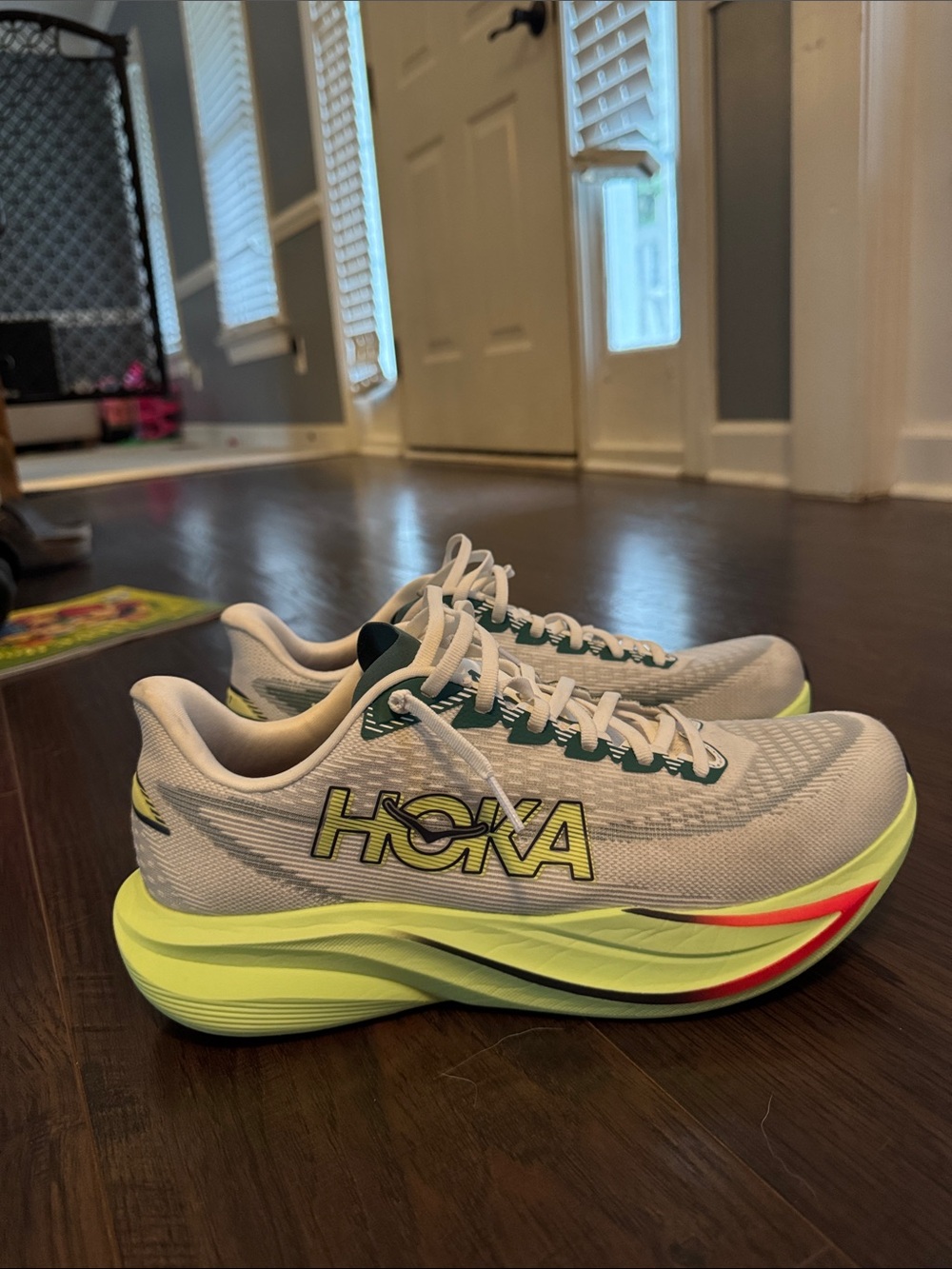 Hoka Men’s Mach 7